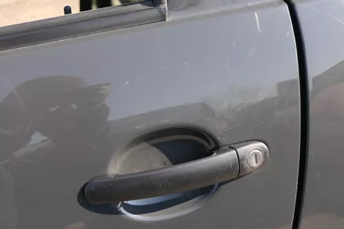 VW Fox 5Z Tür vorne links Fahrertür grau LI7F - Delle! (125200)