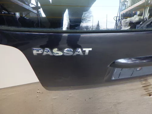 VW Passat 3B Kombi Variant Heckklappe Klappe hinten mit Scheibe schwarz LC9Z (125448)