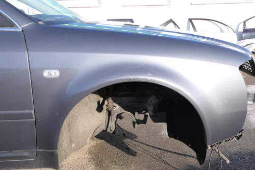 Audi A6 4B Facelift Kotflügel vorne rechts grau LX7Z (ab ca.Mitte 2002 passend)