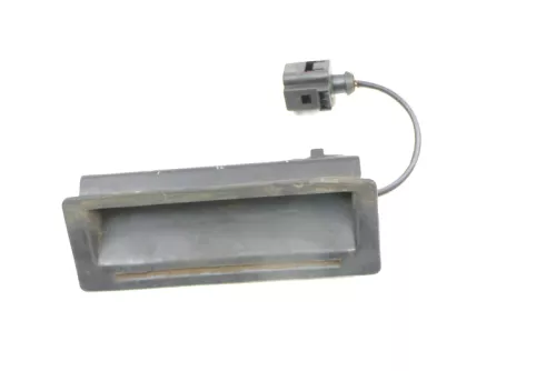 VW Golf 4 Bora Avant Kombi Griff Heckkklappe Heckklappengriff Taster 1J0827566L