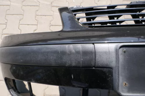 VW Passat 3B Stoßstange vorne Frontstoßstange Stoßfänger vorn schwarz LC9Z Grill (126340)