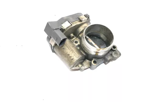 VW Touran Audi A3 8P Eos Golf 5 Drosselklappe 06F133062B / S 2,0 FSI