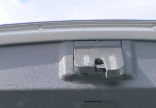 VW Polo 6R Heckschloß Schloß unten an der Heckklappe 6R0827505A /E Fanghaken (126983)