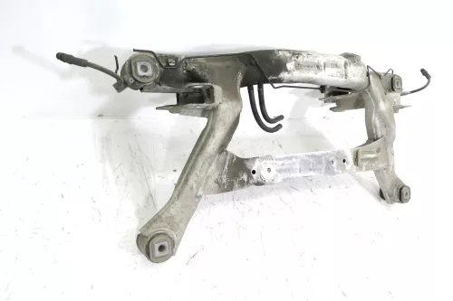 VW Passat 3C Gol Quattro Allrad Achse hinten Hinterachse Achsträger 4-Motion Alu (127057)