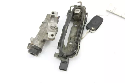 Audi A3 8L Schloßsystem 1x Türschloß 1x Schlüssel Zündschloß Tür Facelift