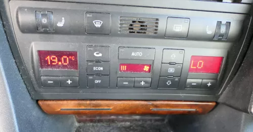 Audi A6 4B C5 Steuergerät Klimaanlage Klimabedienteil 4B0820043AF Climatronic