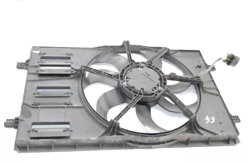 VW Golf 7 Tiguan Lüfterzarge Lüfter Kühlerlüfter Klimaanlage 5Q0121205AP (127800)