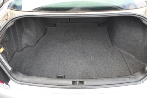 Audi A4 B5 Limousine Verkleidung Teppich Kofferraum Kofferraumteppich (127854)