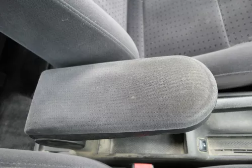 VW Passat 3B Mittelarmlehne Armlehne Lehne Mitte Original schwarz dunkel 128566