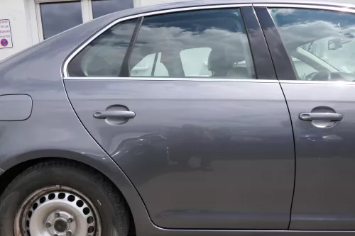 VW Jetta 1K Tür hinten rechts grau LD7X Platinumgrey - ohne Anbauteile