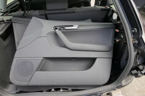 4xAudi A3 8P Türverkleidung Verkleidung Tür vorne & hinten links 4/5-Türer schwa (128706)