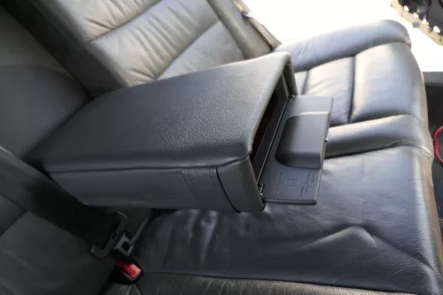 Audi A6 4B Avant Kombi Rückbank Rücksitzbank Sitz Rücksitz Leder Kindersitz Kopf (129495)