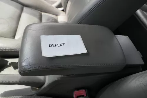 VW Passat 3BG Mittelarmlehne Armlehne Fach Lehne Mittelkonsole Leder grau flanel (129768)