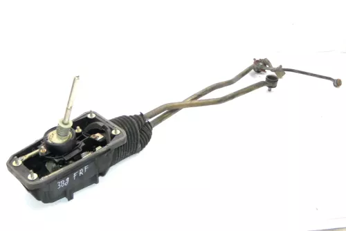 VW Passat 3B Schaltgestänge 4B0711025F AKN AKE FRF