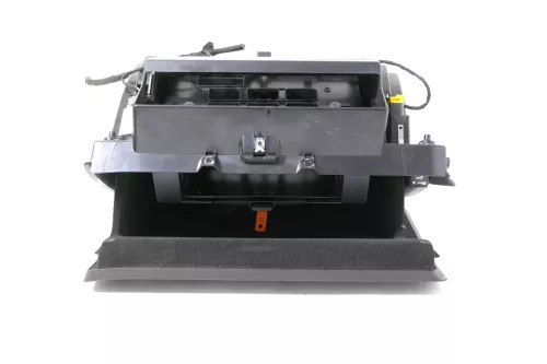 VW Passat 3C B7 Handschuhfach Handschuhfachdeckel Deckel Klappe braun (129932)