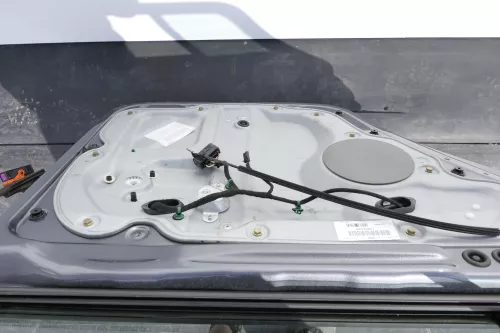 VW Touran 1T 1T3 Tür hinten links grau LD7X und Scheibe Platinumgrey (130066)