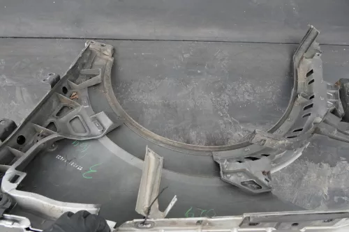 Audi A2 8Z Kotflügel vorne rechts silber LY7W - Kratzer (130083)