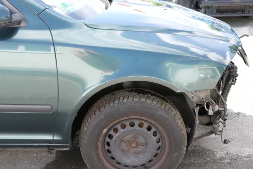 Skoda Octavia 1Z Kotflügel vorne rechts grün LF6K auch Kombi - Delle