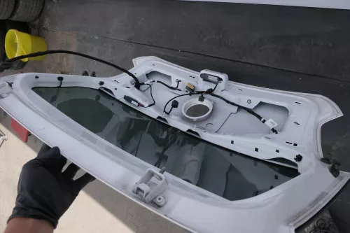 VW Polo 6R 6C Heckklappe Kofferraumklappe Klappe Scheibe weiß L0K1 (130365)