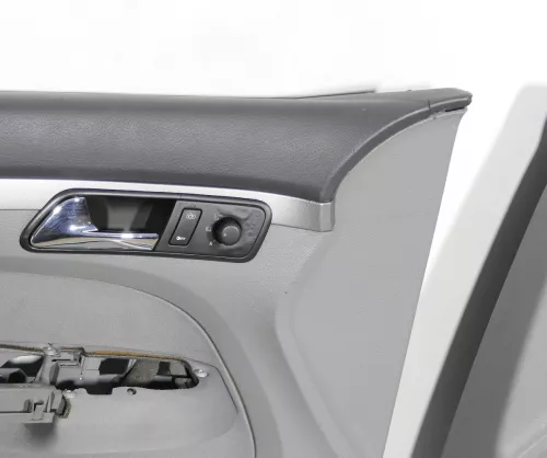 VW Touran 4x Türverkleidung Verkleidung Tür vorne +hinten links grau (130522)