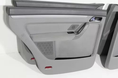 VW Touran 4x Türverkleidung Verkleidung Tür vorne +hinten links grau (130522)