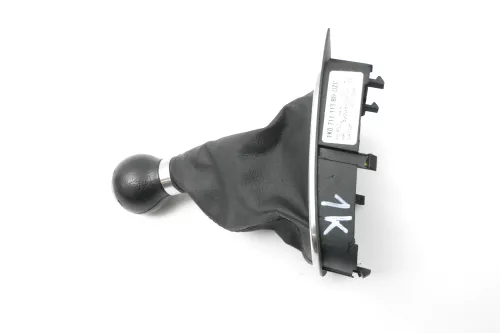 VW Golf 5 Schaltknauf Schaltsack Schaltung Schaltknüppel Leder 6-Gang 1K0711113B (130712)
