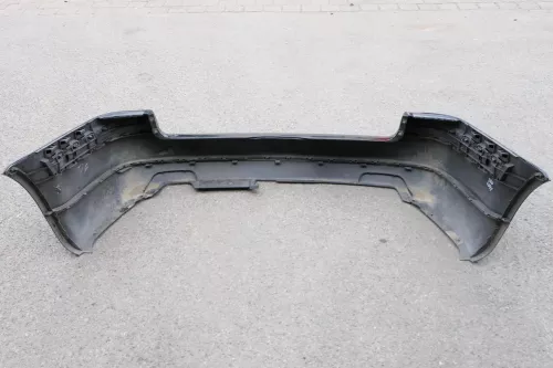 VW Passat 3BG Kombi Stoßstange hinten Heckstoßstange Stoßfäng schwarz L041 (130801)