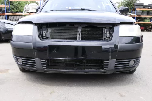 VW Passat 3BG Stoßstange vorne Frontstoßstange Stoßfänger schwarz L041 uni