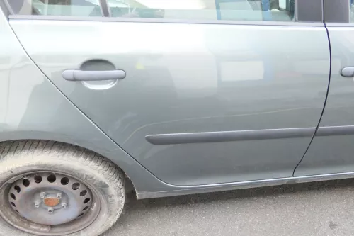 VW Golf 5 V 1K Tür nur Türblatt hinten rechts 4/5-Türer grau blau LA6Q sagagreen