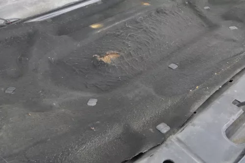 VW Caddy Polo Kombi Dämpfung Motorhaube Dämmung Motorhaubendämmung TDI Dämmmatte (140326)