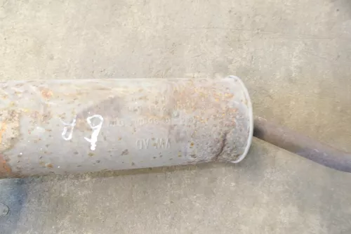 VW Golf 6R 6C Auspuff hinten Endschalldämpfer Benziner Mitteltopf Mittelschalldä (140640)