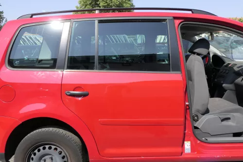VW Touran 1T 1T3 Tür hinten rechts rot LY3D mit Scheibe - ohne Anbauteile
