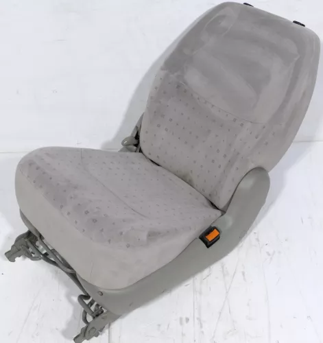 VW Sharan 7M Alhambra 7V Ford Galaxy 1x Sitz hinten rechts Rücksitz 6+7 Sitz III (141508)