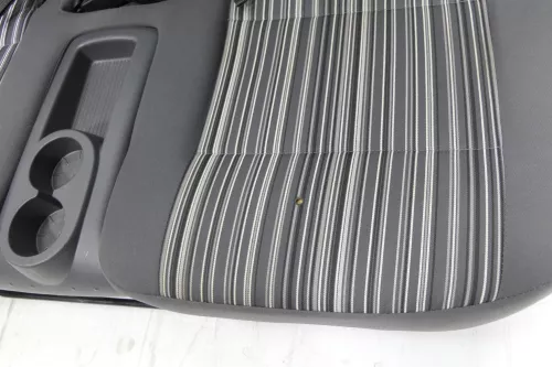 VW Fox Rückbank für Kopfstützen Kopfstütze Rücksitzbank geteilt (141527)