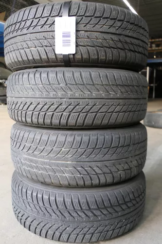 VW Polo 9N3 Ibiza Felgen Reifen 185/60 R14 82H Winterreifen 6jx14H2 ET37 # 5-6mm (141768)