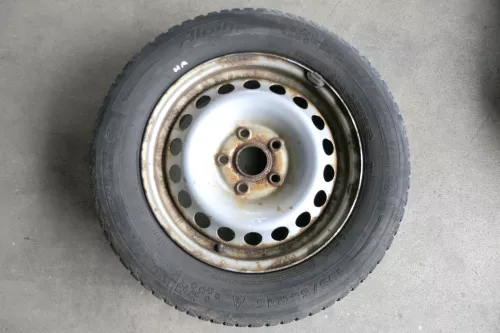 4x Golf 6 Caddy 2K 195/65 R15 91T Winterreifen M+S Felgen Reifen M&S ca. 4mm (141771)