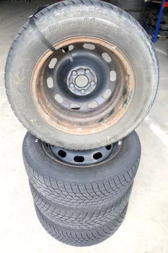 4x VW Golf 4 Bora 195/65 R15 91T Winterreifen M+S Reifen 6jx15H2 ET38 ca. 5 mm (141777)