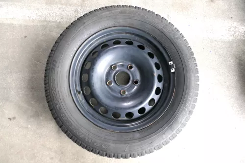 VW Golf 6 Touran 1T 195/65 R15 91H Winterreifen M+S Felgen Reifen M&S ca. 5-6mm (141782)