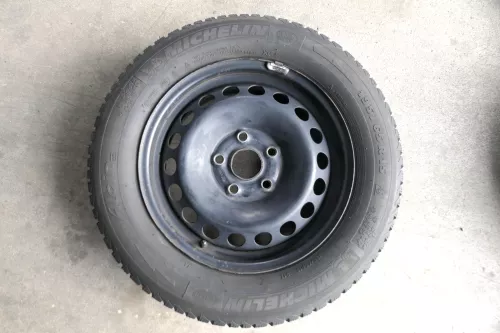 VW Golf 6 Touran 1T 195/65 R15 91H Winterreifen M+S Felgen Reifen M&S ca. 5-6mm (141782)