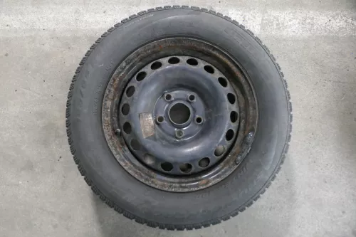 VW Golf 6 Touran 1T 195/65 R15 91T Winterreifen M+S Felgen Reifen M&S 2x8mm 2x5m (141783)