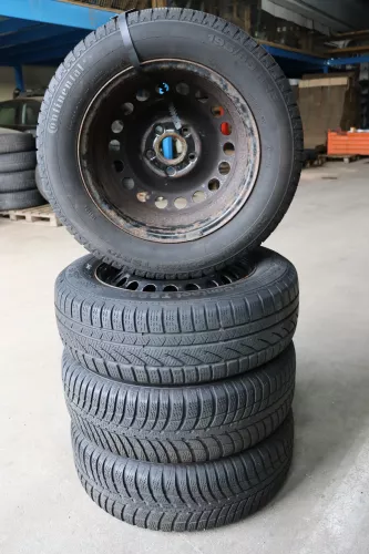 Skdoa Octavia 1Z 195/65 R15 91T Winterreifen M+S Felgen Reifen M&S ca. 5-6mm (142212)