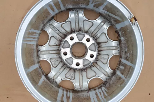 1x Audi A4 A6 Alufelge original 8D0601025F 6j x16H2 ET45 (142293)