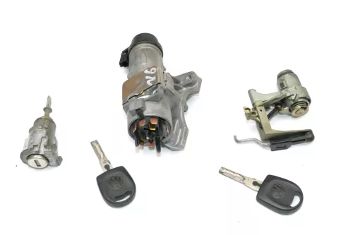 VW Polo 9N 9N3 Schloßsystem 1 Türschloß 2x Schlüssel Zündschloß Heckschloß KEINE