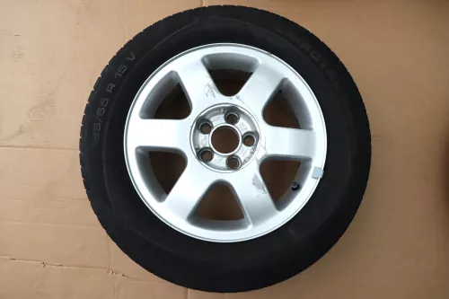 Audi A3 8L Alufelgen Reifen Felgen 195/65 R15 Sommerreifen M+S 8L060125F   3-4mm (142562)