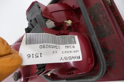 Ford Galaxy Rücklicht Mitte Rückleuchtenband Heckleuchte 95VW13A582BD (142838)