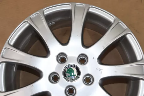 1x Felge Alufelge Skoda Octavia 1Z 7jx17H2 ET54 1Z0601025G 1Z0601025GA Sputnik 1 (144400)