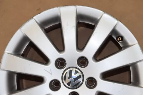 1x Golf 5 Eos Passat Original Alufelge Alu 3C0601025AD 7J x16H2 ET45 Touran   1 (144414)