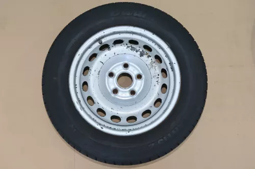 VW Golf Touran Sommerreifen Reifen Felgen 195/65 R15 91H Caddy    4-8mm (144444)