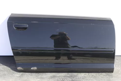 Audi A3 8P 2/3-Türer Tür vorne rechts Beifahrertür Türblatt schwarz