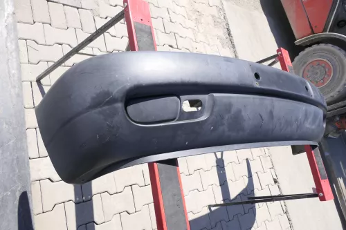 VW T4 Multivan Lang Version Stoßstange Frontstoßstange vorne Bj. 1996 schwarz (144700)